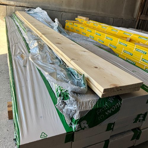 Szárított, gyalult deszka 19x196x4000 mm